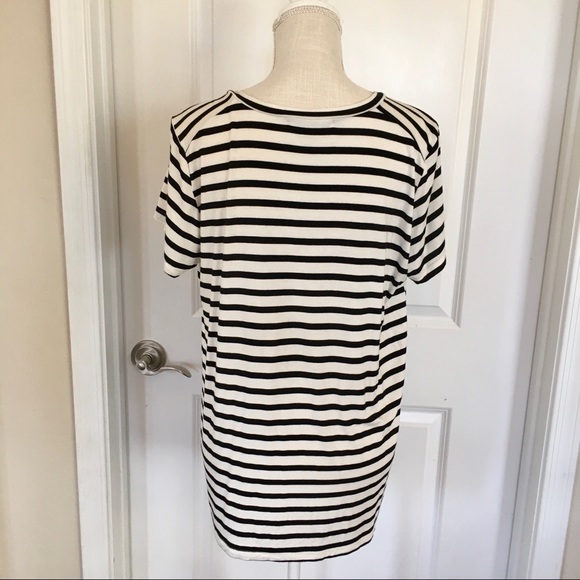 CJLA CJ's Favorite V-Neck Tee - Picture 5 of 6